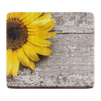 Zonnebloem op een Woodentafel Snijplank