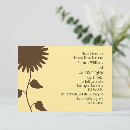 Zonnebloem op Gele repetitie Binnenuitnodiging Kaart (Staand voorkant)