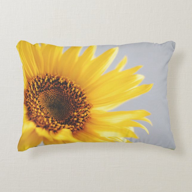 Zonnebloem op grijs decoratief kussen (Voorkant)