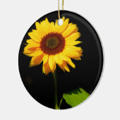 Zonnebloem op zwarte achtergrond keramisch ornament (Links)