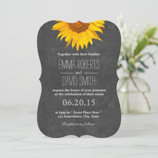  zonnebloem Rustic Chalkboard Wedding Kaart (Staand voorkant)