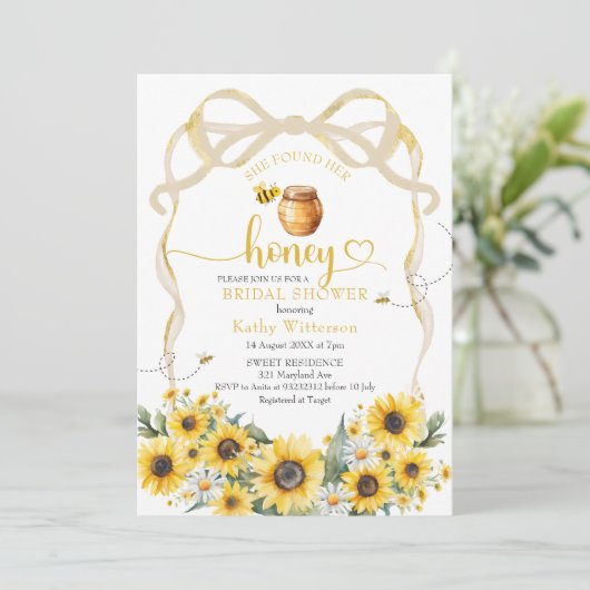 Zonnebloem Schattige Bow Bee Bride to Bee Bridal Kaart (Staand voorkant)