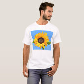 Zonnebloem tegen zon op blauwe hemel - Zomer T-Shi T-shirt (Voorkant volledig)