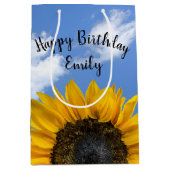 Zonnebloem verjaardag met naam medium cadeauzakje (Voorkant)