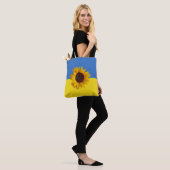 Zonnebloem voor Oekraïne Design Tote Bag (Op model)