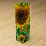 Zonnebloem Wijn<br><div class="desc">Wine Gift Box Iets voor iedereen biedt aangepaste, gepersonaliseerde cadeaudoos voor wijn, speciaal voor dat speciale moment met je geliefden. Deze unieke cadeaudoos zal indruk maken op je vrienden en familie. Terwijl u hier reeds bent, kunt u andere verwante badkamerartikelen zoals douchegordiners, zeepdispensers, badmatten, badsets, kleurrijke kindergordijnen, badweegschalen, mannen douchegordijnen,...</div>