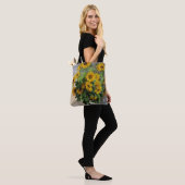 Zonnebloemen, 1881 van Monet. Tote Bag (Op model)