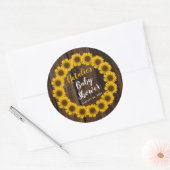 Zonnebloemen, Baby shower met schouderwand Ronde Sticker (Envelop)