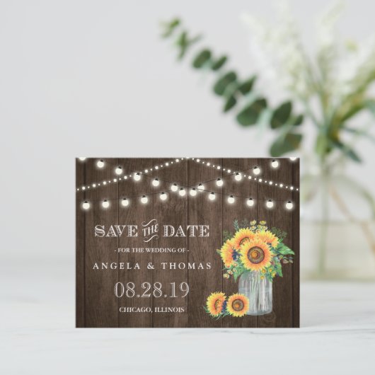 Zonnebloemen Bewaar de datum Rustieke Houten Strij Aankondigingskaart (Staand voorkant)