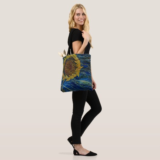 Zonnebloemen Blauwe schilderkunst Canvas tas (Op model)