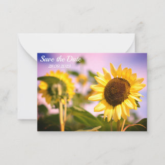 Zonnebloemen Botanische foto Save the Date Birthda Notitiekaartje