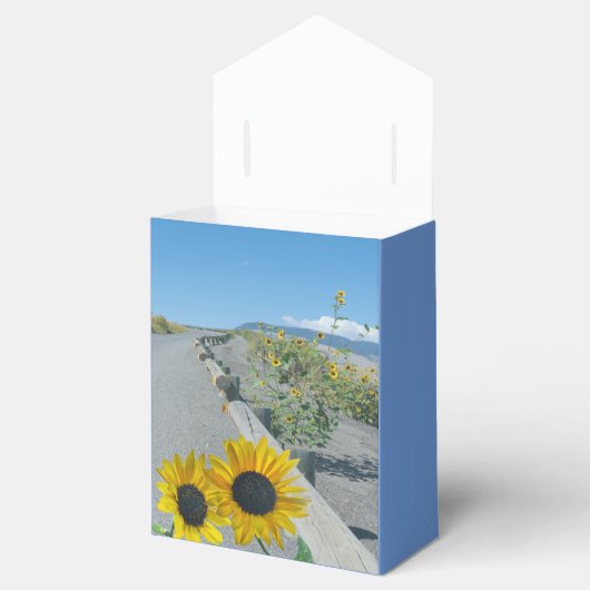 Zonnebloemen bruiloft wandeling weg in liefde casu bedankdoosjes (Geopend)