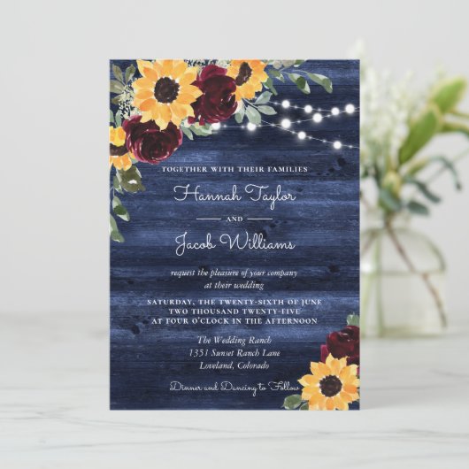 Zonnebloemen Burgundy Rozen Navy Wood Weddenschap Kaart (Staand voorkant)