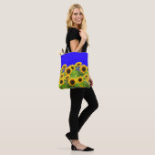 Zonnebloemen Canvas tas Oekraïense vlag kleuren Fr (Op model)