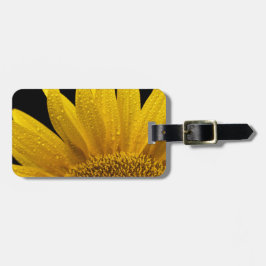 Zonnebloemen die de zon opzwellen. bagagelabel