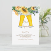 Zonnebloemen en bier verlovingsfeest kaart (Staand voorkant)