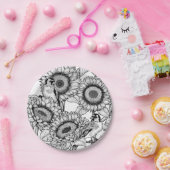 Zonnebloemen en goudvinken in zwart-wit papieren bordje (Feest)