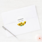 Zonnebloemen en handgemaakte tekst op wit ronde sticker (Envelop)