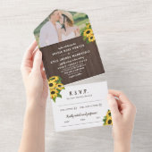 Zonnebloemen en hout Rustic Fotobruiloft All In One Uitnodiging (Afscheurbaar)