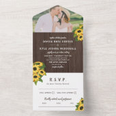 Zonnebloemen en hout Rustic Fotobruiloft All In One Uitnodiging (Binnen)