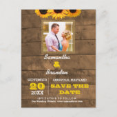 Zonnebloemen en Rustisch hout Wedding Save the Dat Aankondigingskaart (Voorkant)