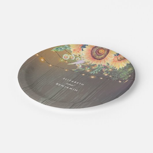 Zonnebloemen en String Lights Rustieke Country Bar Papieren Bordje (Gekanteld)