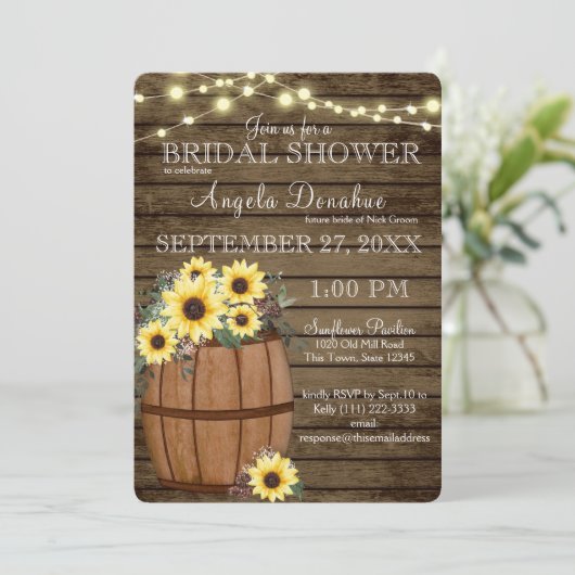 Zonnebloemen en wijnvat Rustiek Vrijgezellenfeest Kaart (Staand voorkant)