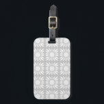 Zonnebloemen Grijze witte Tegel Patroon Bagagelabel<br><div class="desc">Voeg wat flair toe aan je bagage met dit kleurrijke bloempatroon. Hand gemaakt door mij, voor jou! Bekijk mijn winkel voor meer kleuren en patronen, plus accessoires zoals teenslippers, tassen, badmatten, handdoeken, cosmetische zakjes, mokken en douchegordijnen. Je kunt je eigen tekst altijd toevoegen. Laat me weten of je iets wilt...</div>