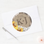 Zonnebloemen Houten Kant Rustiek Land Bruiloft Lab Ronde Sticker (Envelop)