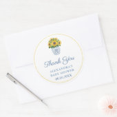 Zonnebloemen in blauw en wit vaas douche dank u ronde sticker (Envelop)