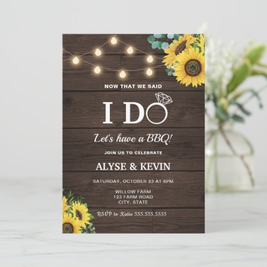 Zonnebloemen, lampjes en Barnwood I DO BBQ Kaart (Staand voorkant)