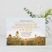 Zonnebloemen land rustieke bruiloft uitnodiging (Staand voorkant)