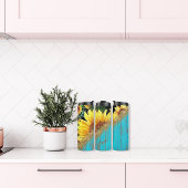 Zonnebloemen met glitter op rustiek blauw hout thermosbeker