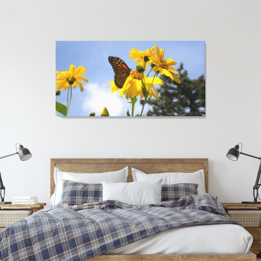 Zonnebloemen N Vlinders gewikkeld canvas print (Insitu (Slaapkamer))