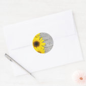 Zonnebloemen op een tafel ronde sticker (Envelop)