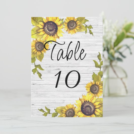 Zonnebloemen op wit houtTafelnummer Aankondiging (Staand voorkant)