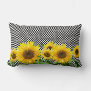 Zonnebloemen op zwart en wit schaakbord patroon kussen