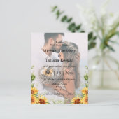 Zonnebloemen QR code 2 foto's Bruiloft uitnodiging (Staand voorkant)