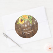 Zonnebloemen, rustiek hout en verlichting ronde sticker (Envelop)