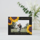 Zonnebloemen rustieke chique script save date brui aankondigingskaart (Staand voorkant)