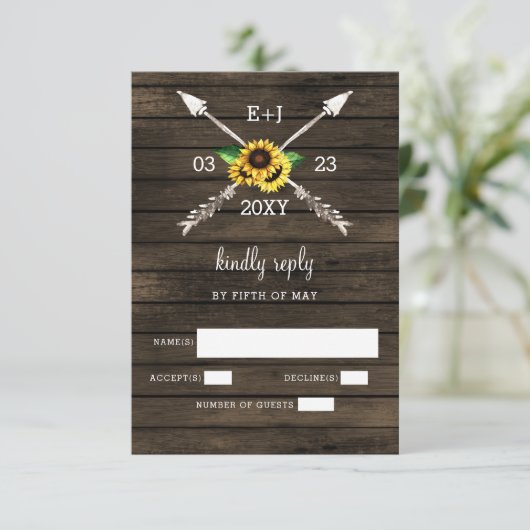 Zonnebloemen Schuur hout land chique bruiloft RSVP Kaartje (Staand voorkant)