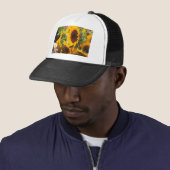 Zonnebloemen Trucker Pet (In situ)
