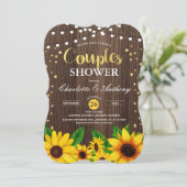 Zonnebloemhoutparen douche-uitnodiging kaart (Staand voorkant)