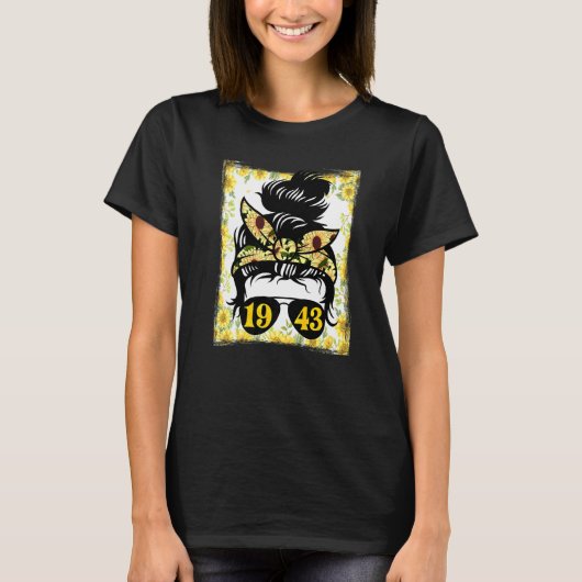 Zonnebloemmoeder geboren in 1943 t-shirt (Voorkant)