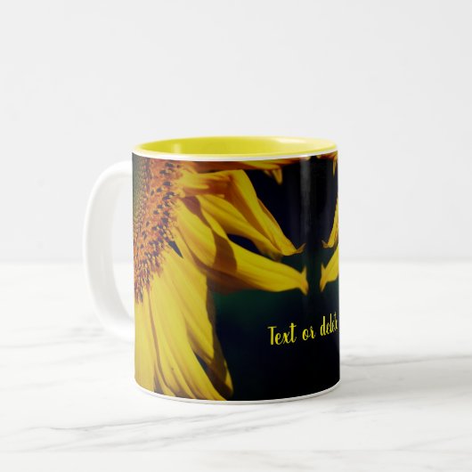 Zonnebloempitten Floral, gepersonaliseerd Tweekleurige Koffiemok (Voorkant links)