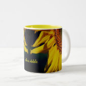 Zonnebloempitten Floral, gepersonaliseerd Tweekleurige Koffiemok (Voorkant rechts)