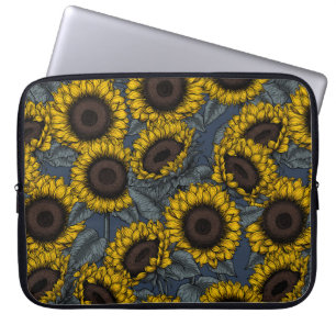 Zonnebloemveld 2 laptop sleeve
