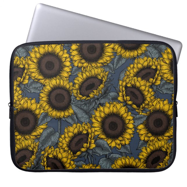 Zonnebloemveld 2 laptop sleeve (Voorkant)