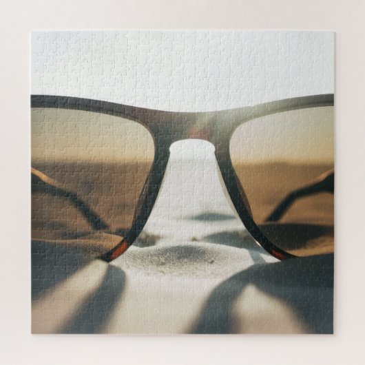 Zonnebril op Zand Legpuzzel (Verticaal)