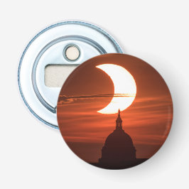Zonneclipse 2021 button flesopener